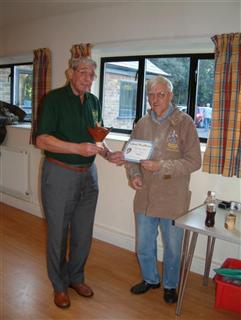 Bert Lanham receives his commended certificate from Dave Reeks
